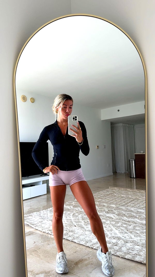 bellarenaldii snapchat image archive image