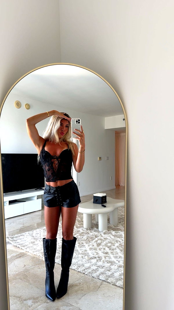 bellarenaldii snapchat image archive image