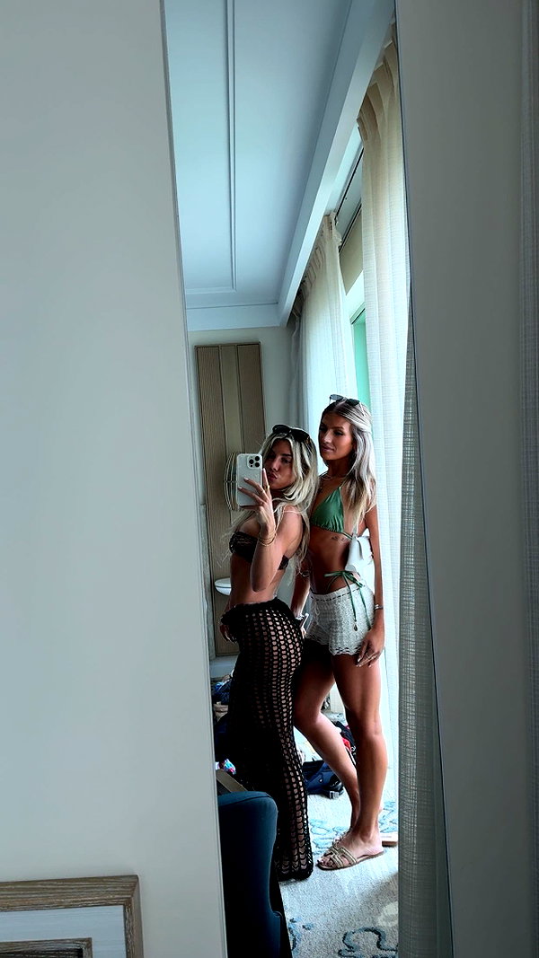 bellarenaldii snapchat image archive image