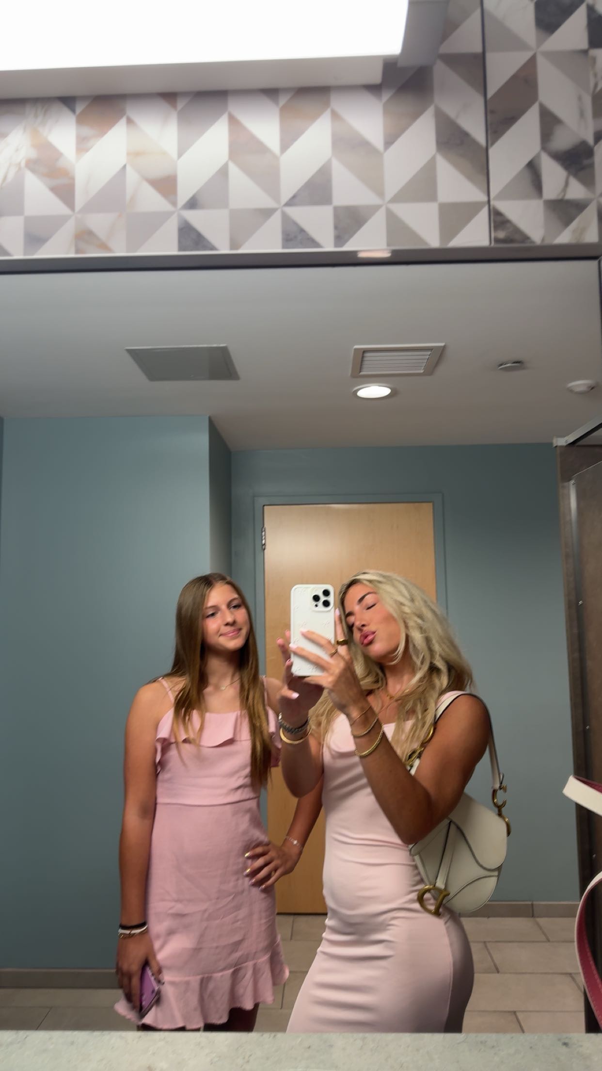 bellarenaldii snapchat image archive image