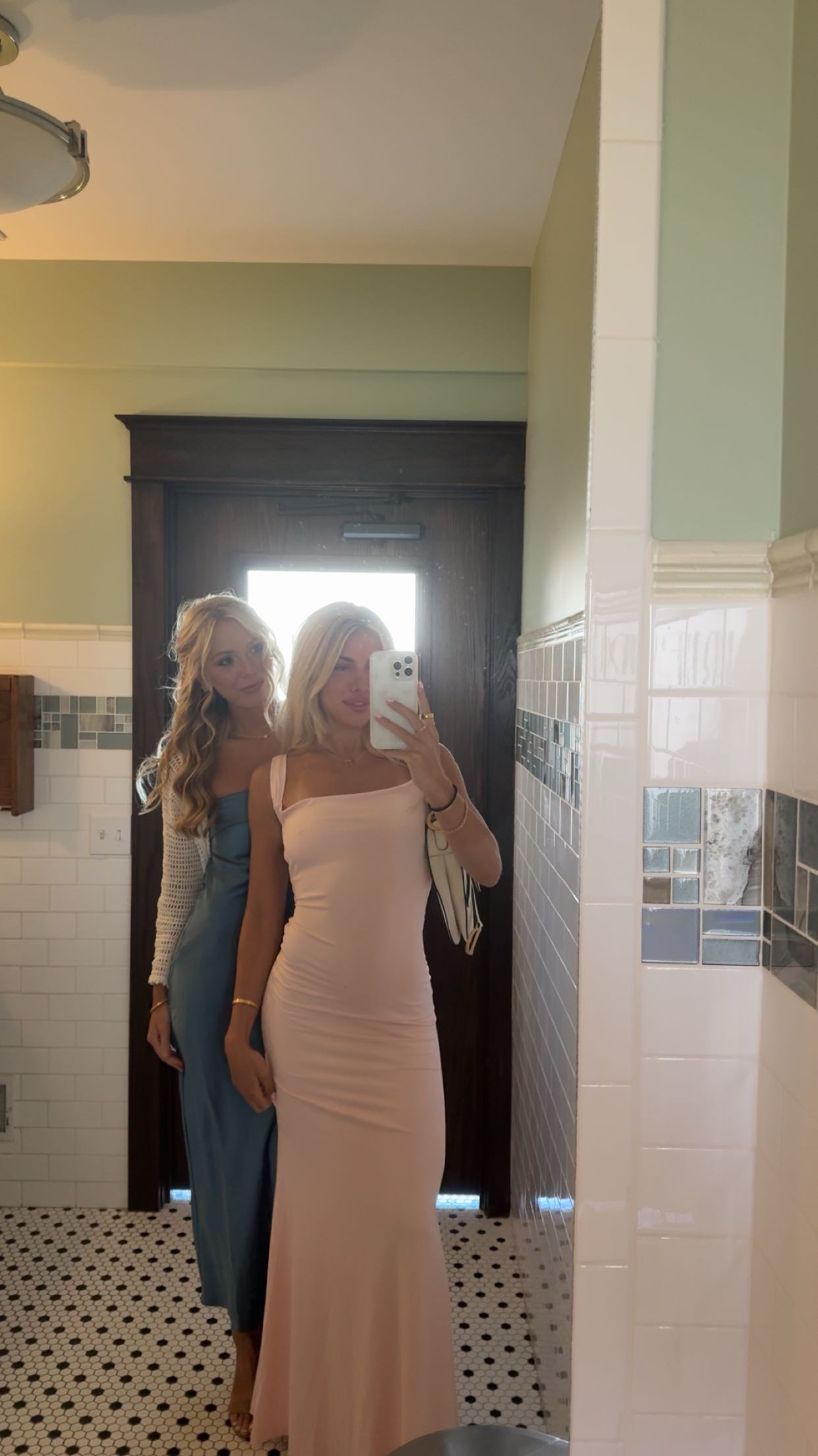 bellarenaldii snapchat image archive image