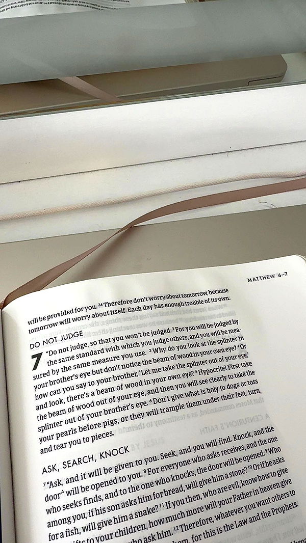 bellarenaldii image ~ Altpins