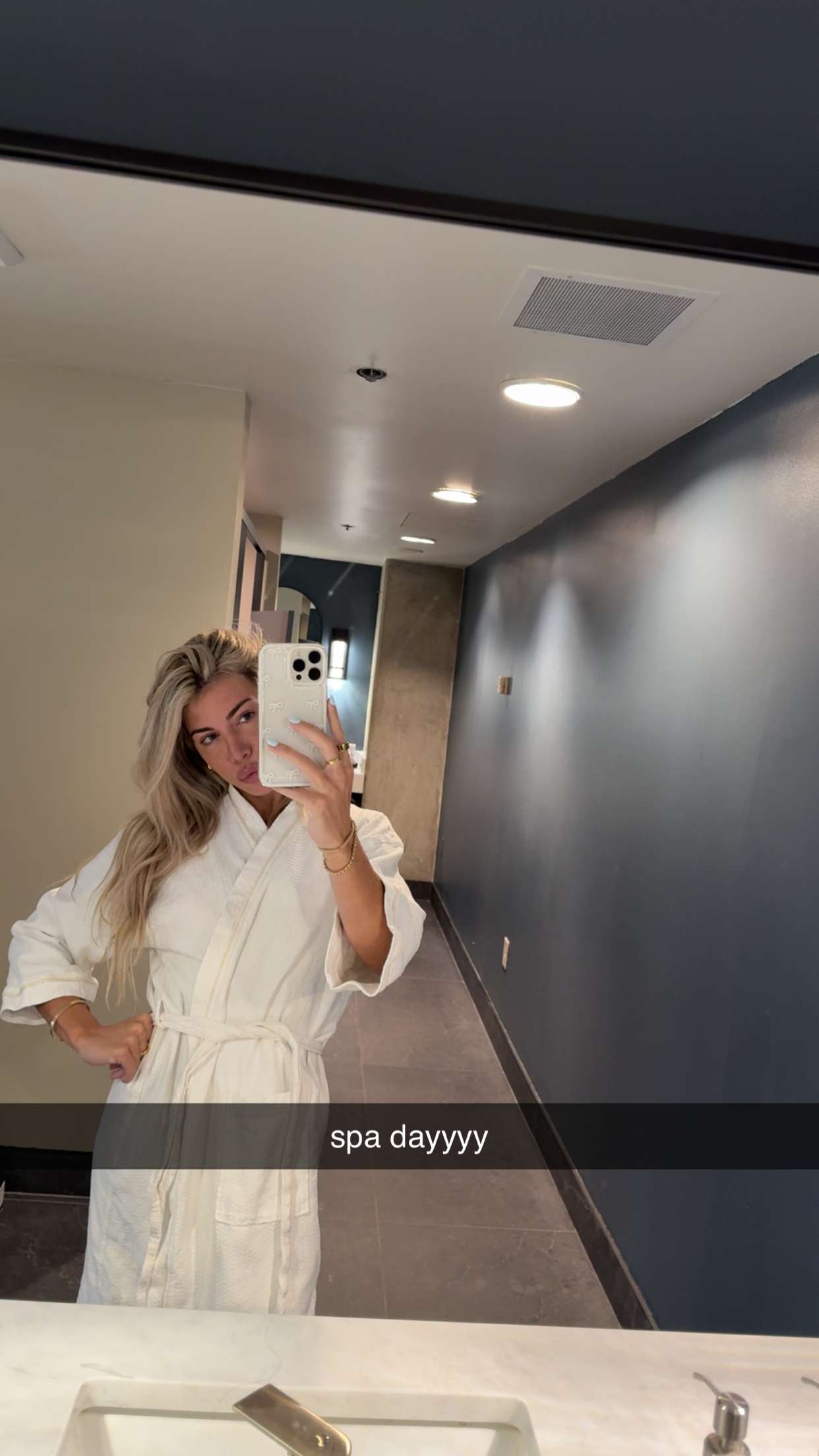 bellarenaldii snapchat image archive image