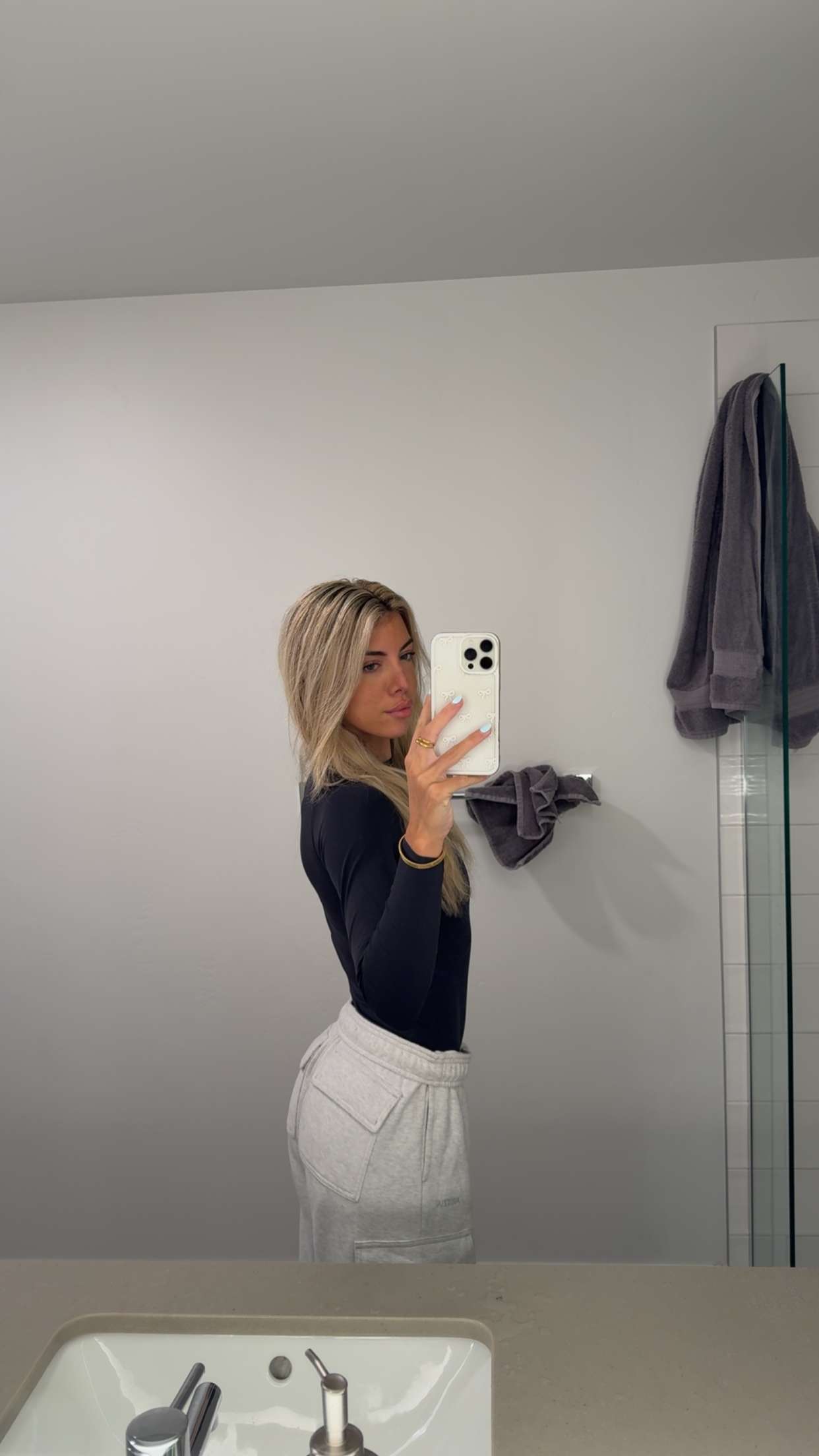 bellarenaldii snapchat image archive image