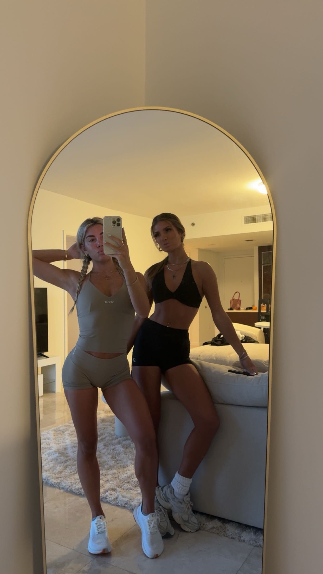 bellarenaldii snapchat image archive image