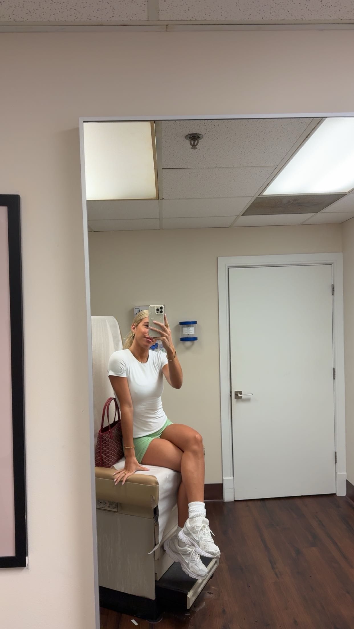 bellarenaldii snapchat image archive image