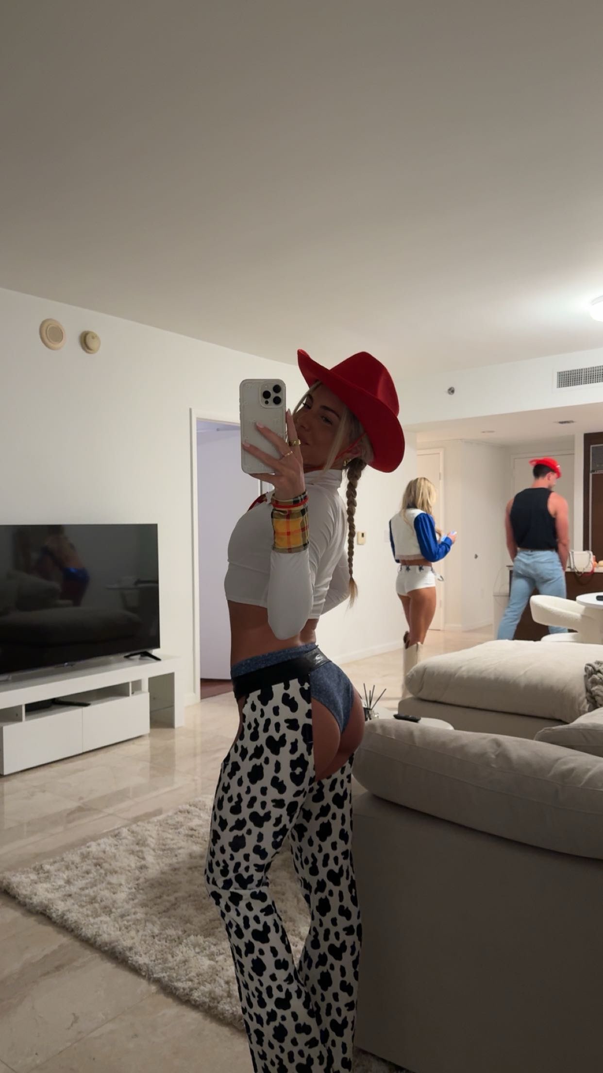 bellarenaldii snapchat image archive image