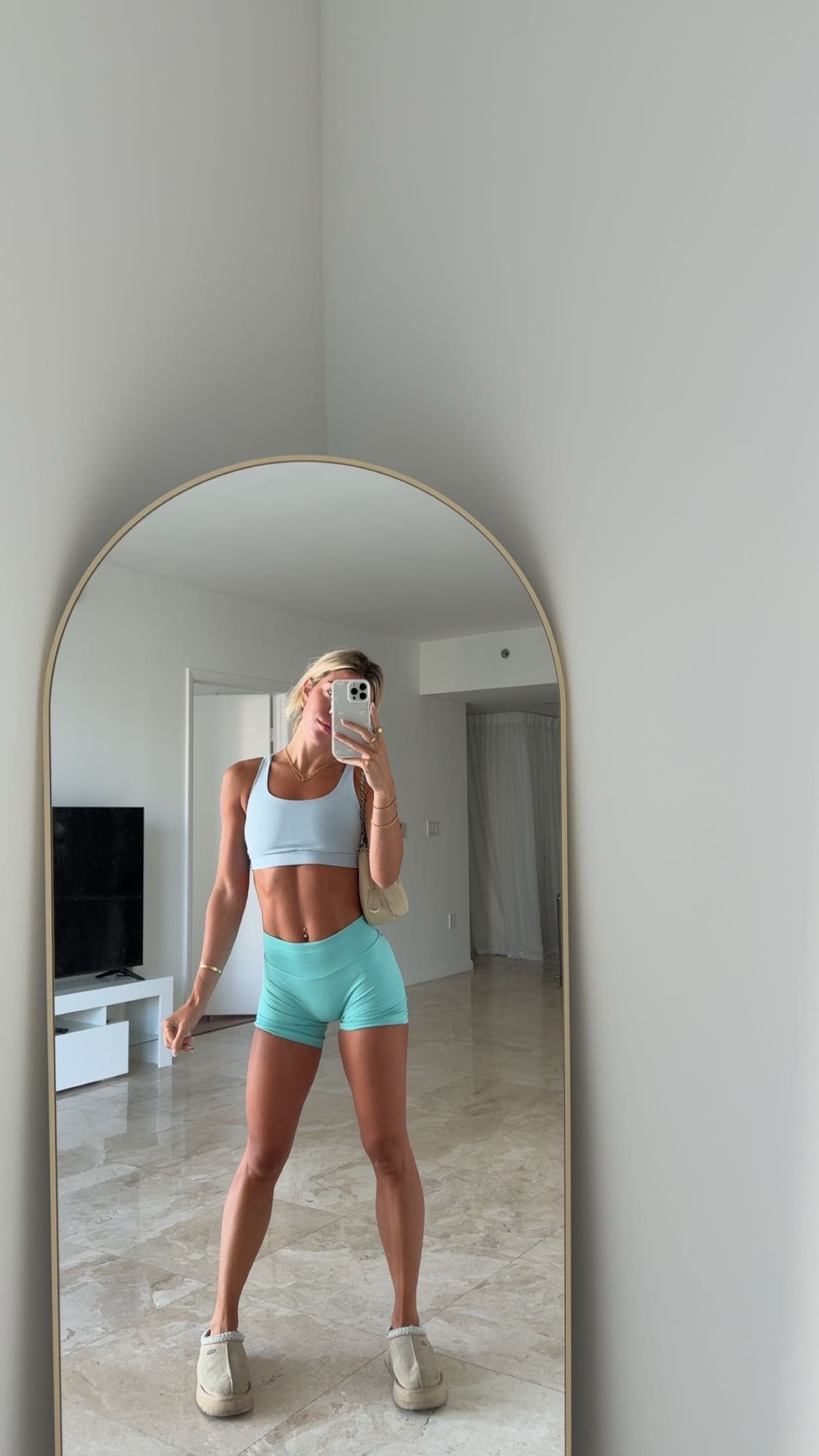 bellarenaldii snapchat image archive image