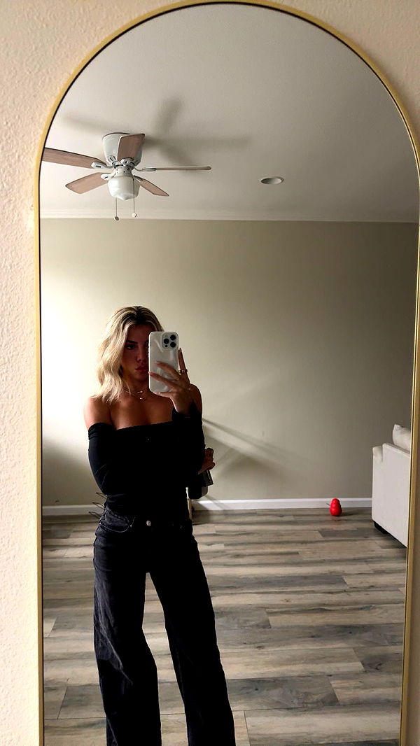 bellarenaldii image ~ Altpins