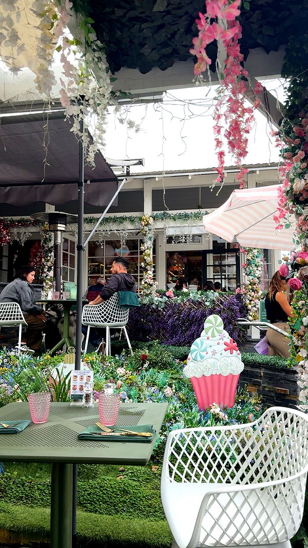 bellarenaldii image ~ Altpins