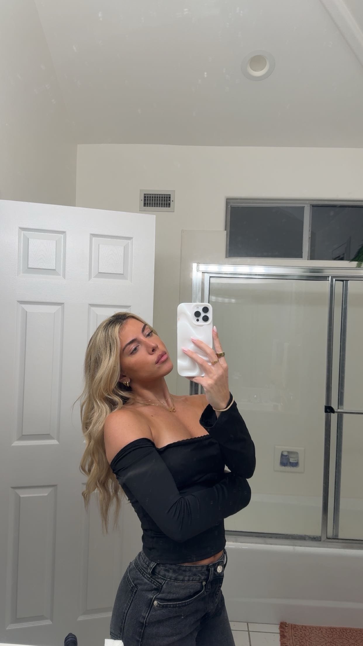 bellarenaldii snapchat image archive image