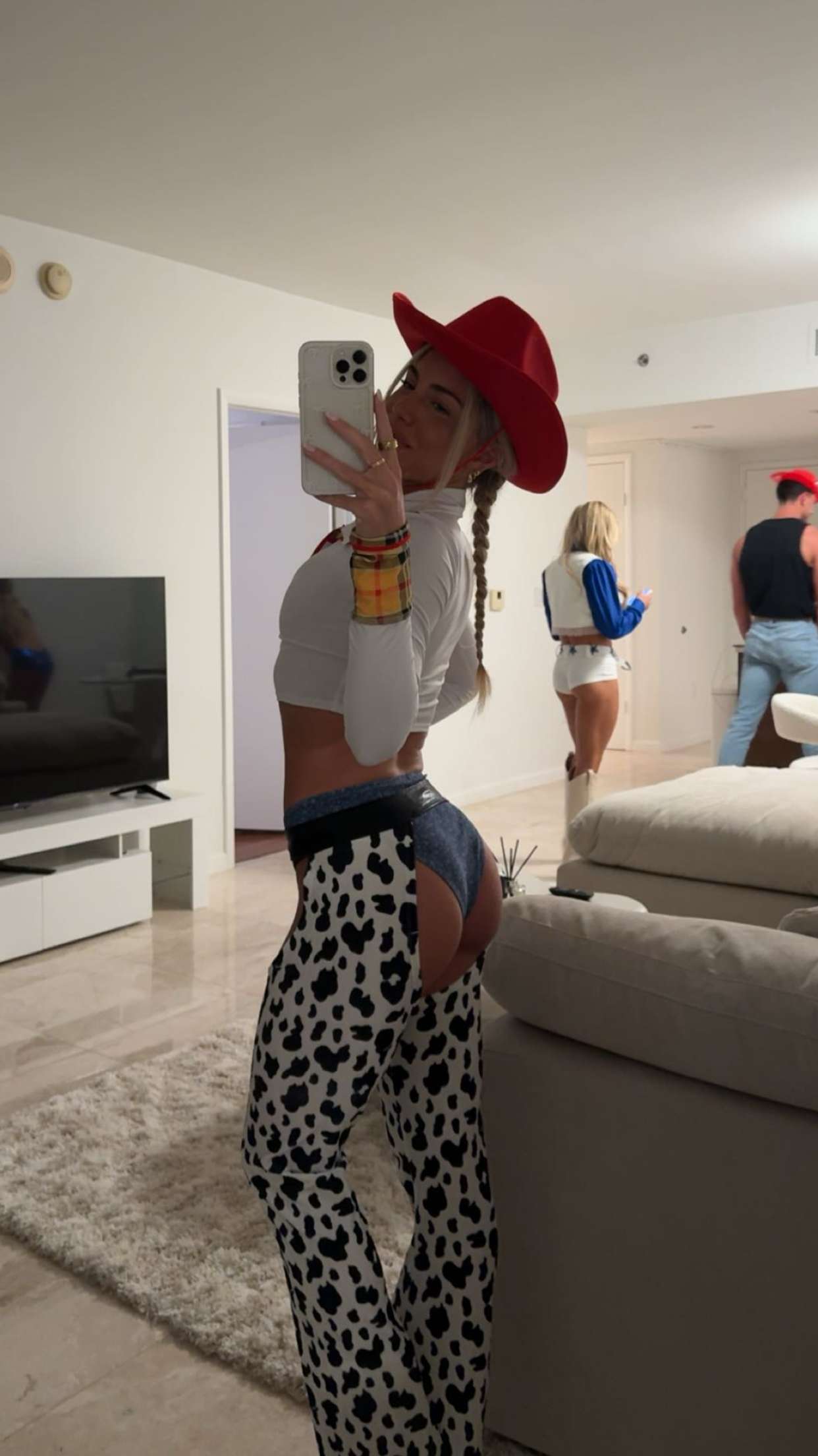 bellarenaldii snapchat image archive image