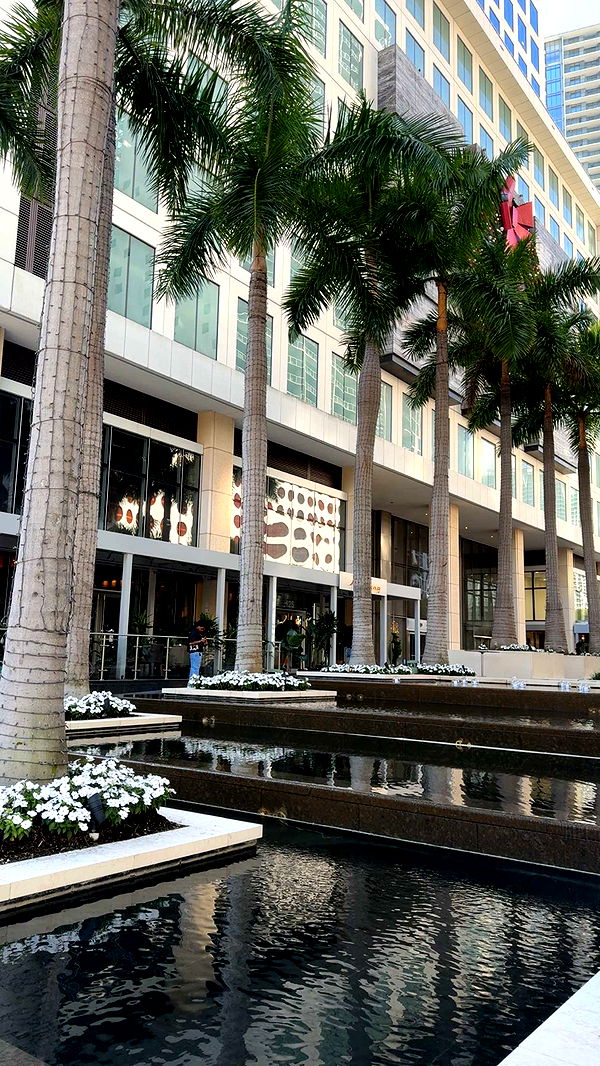 bellarenaldii image ~ Altpins