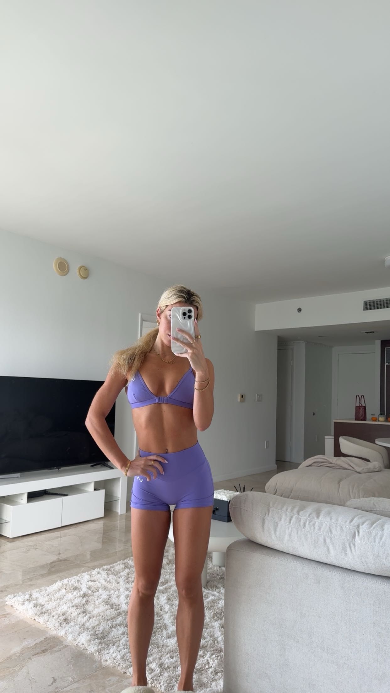 bellarenaldii snapchat image archive image