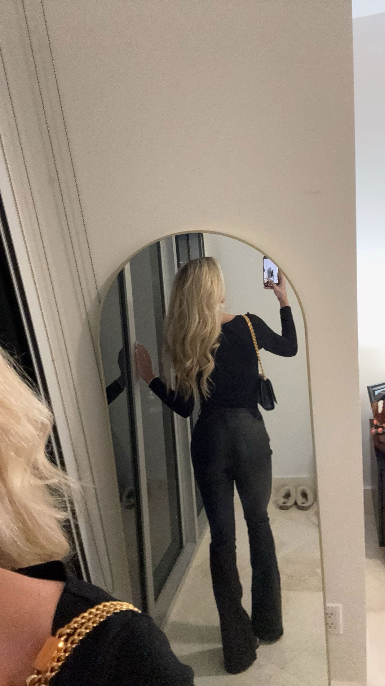 bellarenaldii snapchat image archive image