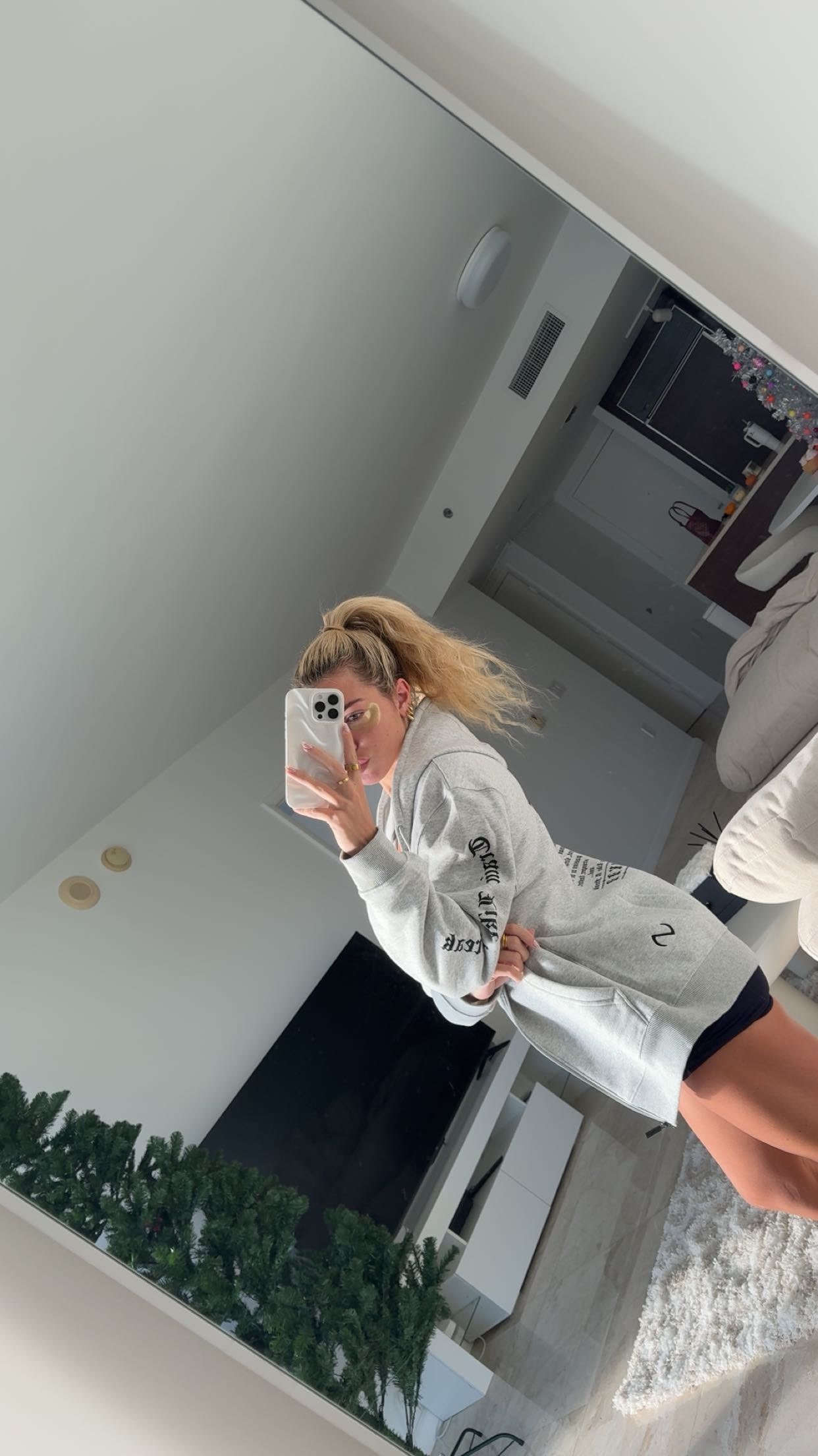 bellarenaldii snapchat image archive image