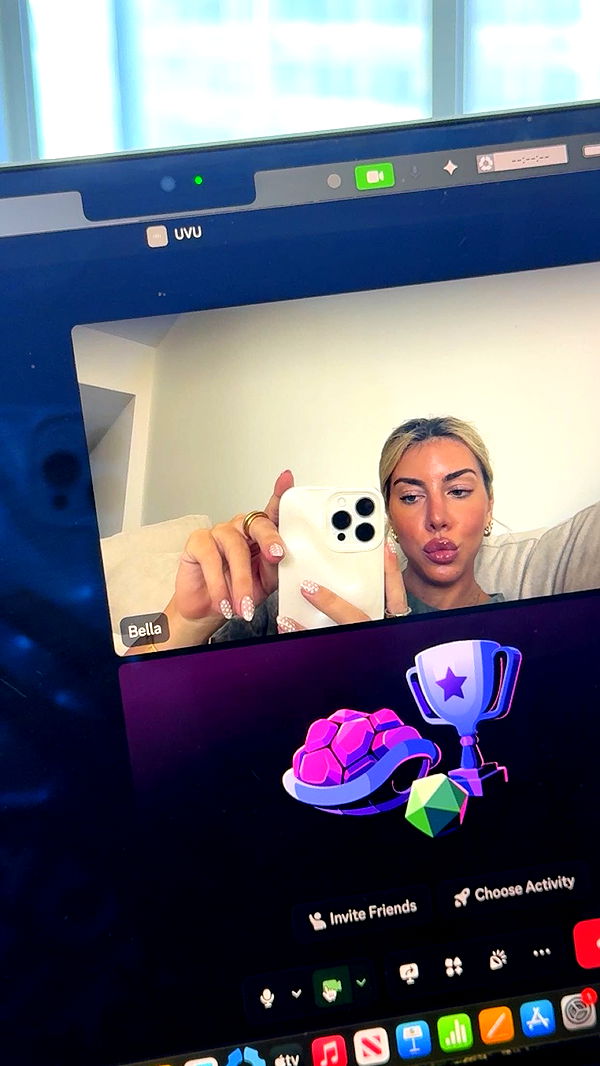 bellarenaldii image ~ Altpins