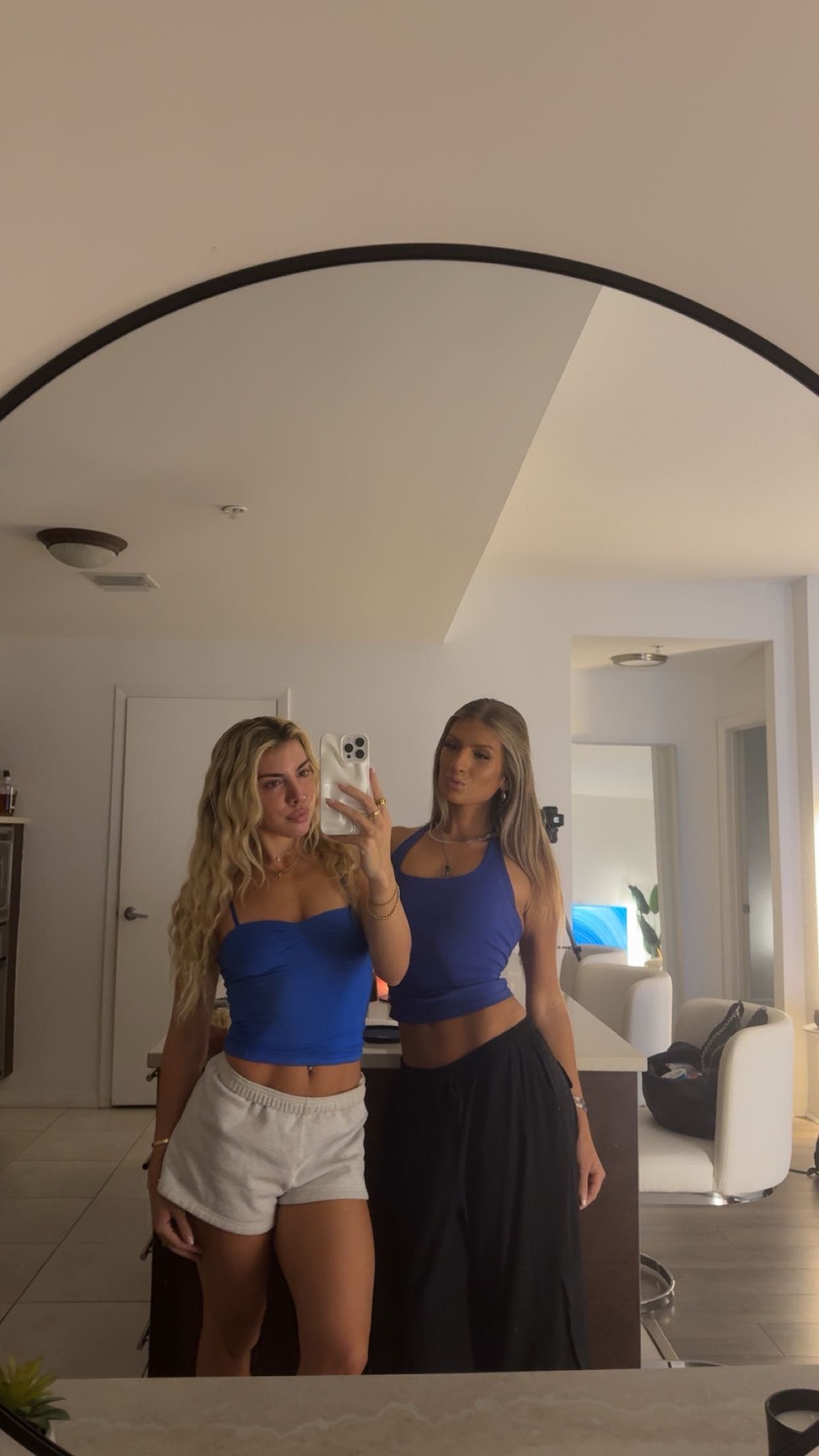 bellarenaldii snapchat image archive image