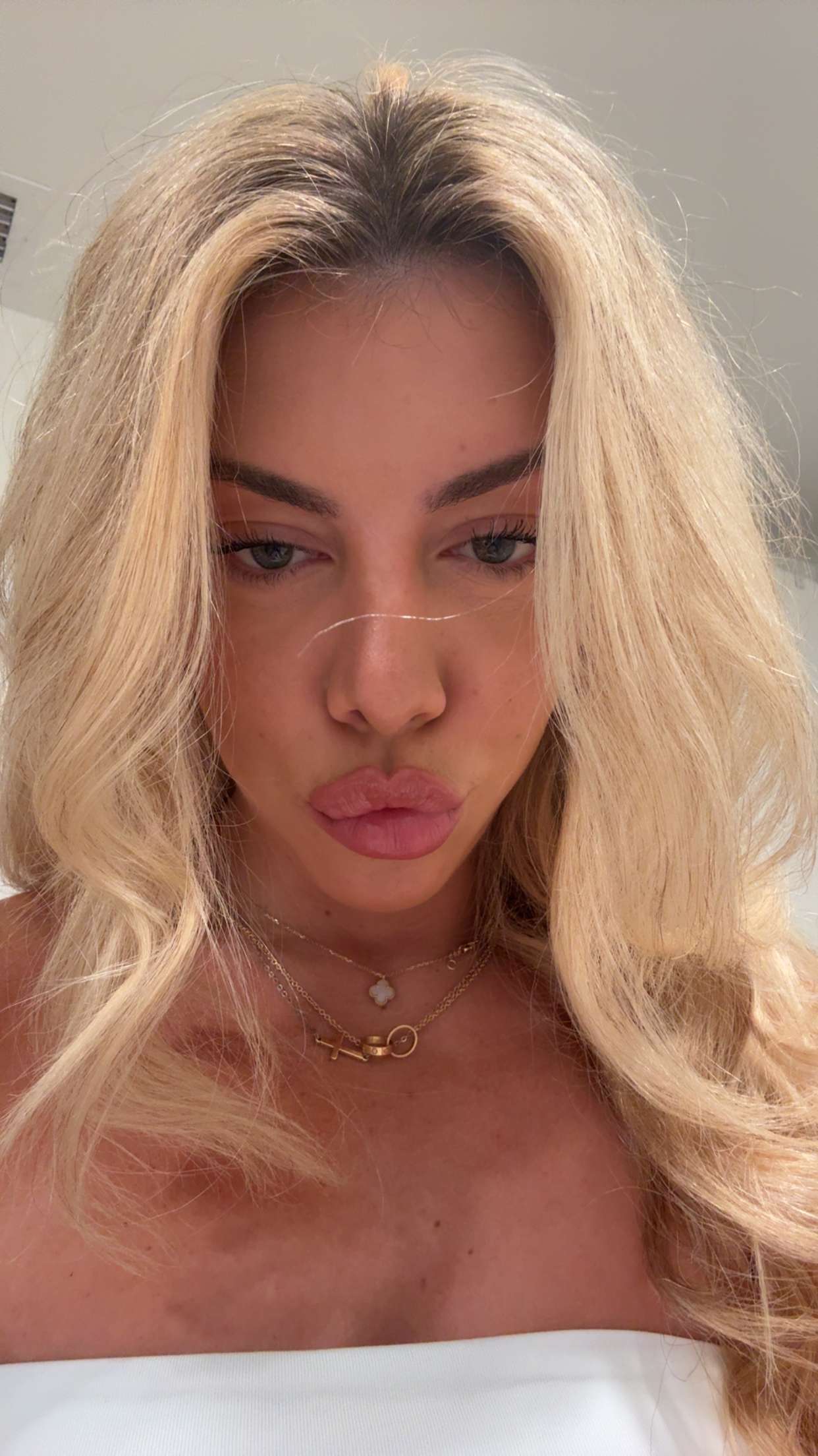 bellarenaldii snapchat image archive image