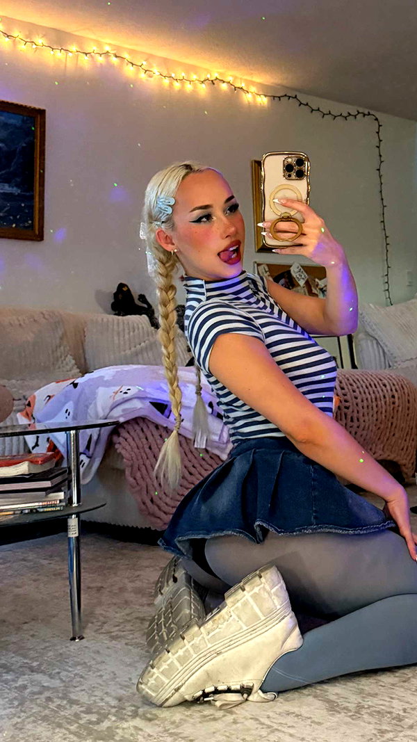 bludnymph snapchat image archive image