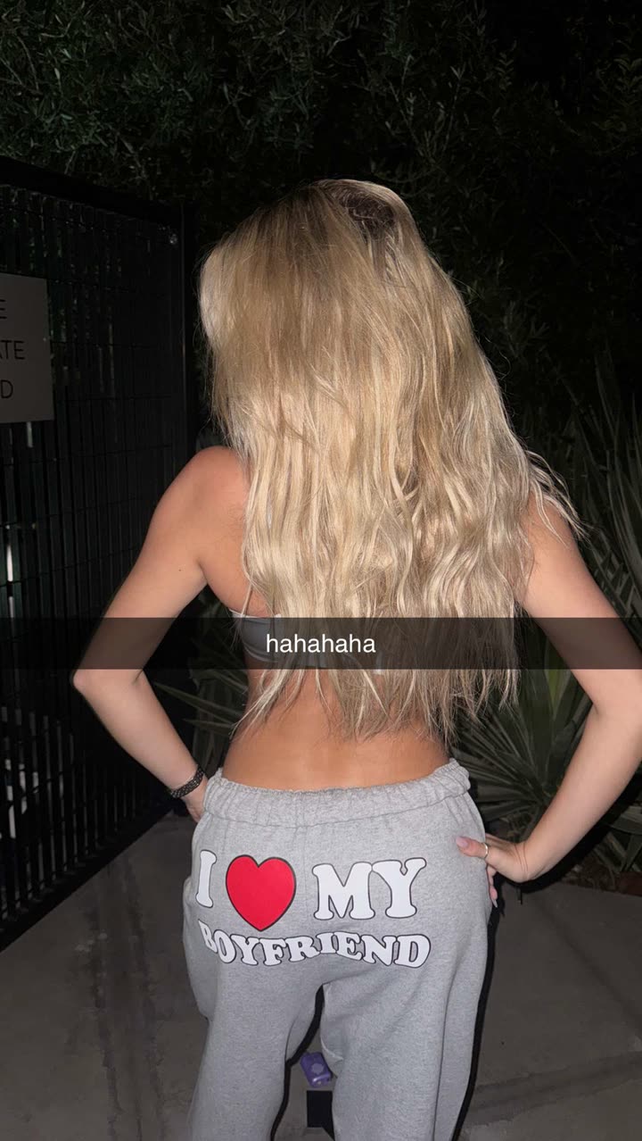 breckiehill snapchat image archive image