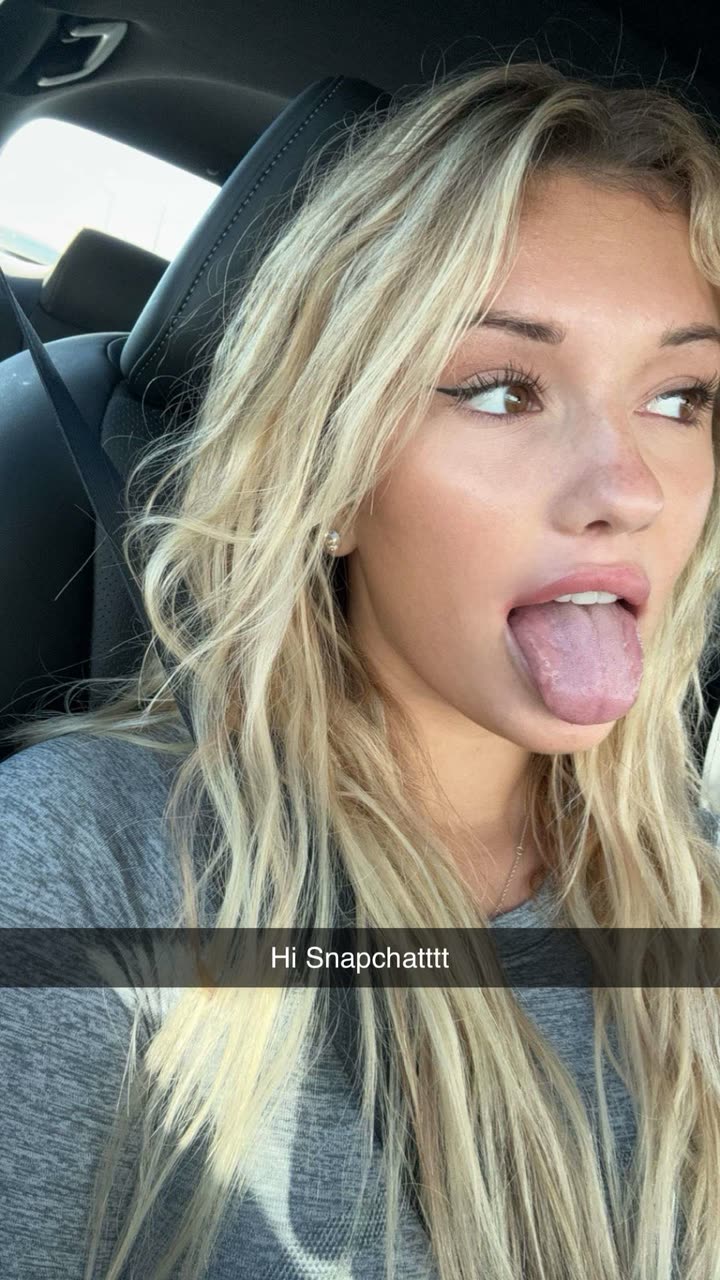 breckiehill snapchat image archive image