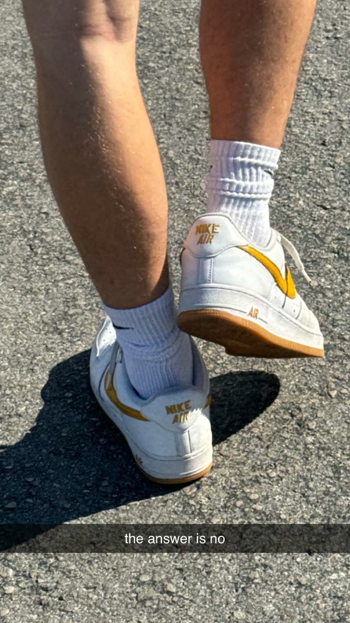 breckiehill snapchat image archive image