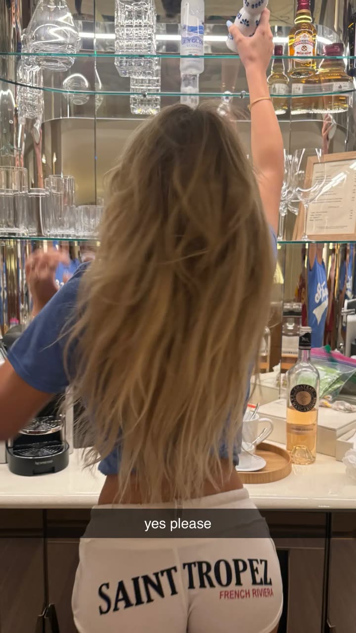 breckiehill snapchat image archive image