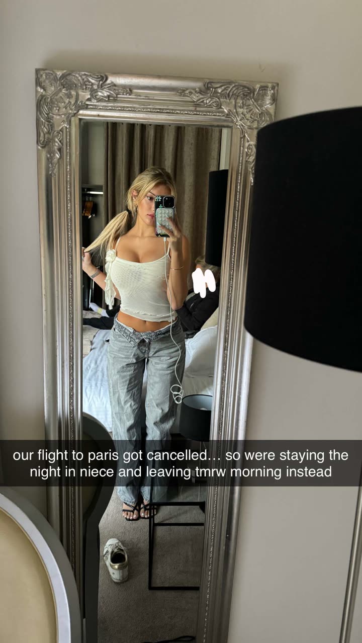 breckiehill snapchat image archive image