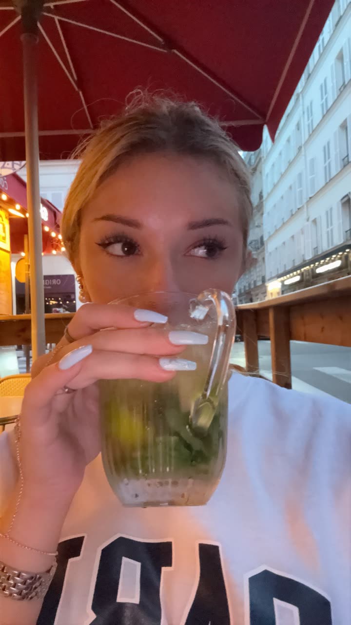 breckiehill snapchat image archive image