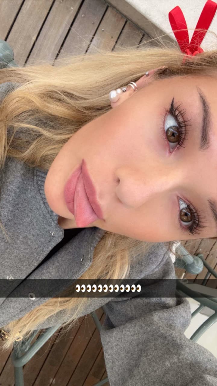 breckiehill snapchat image archive image