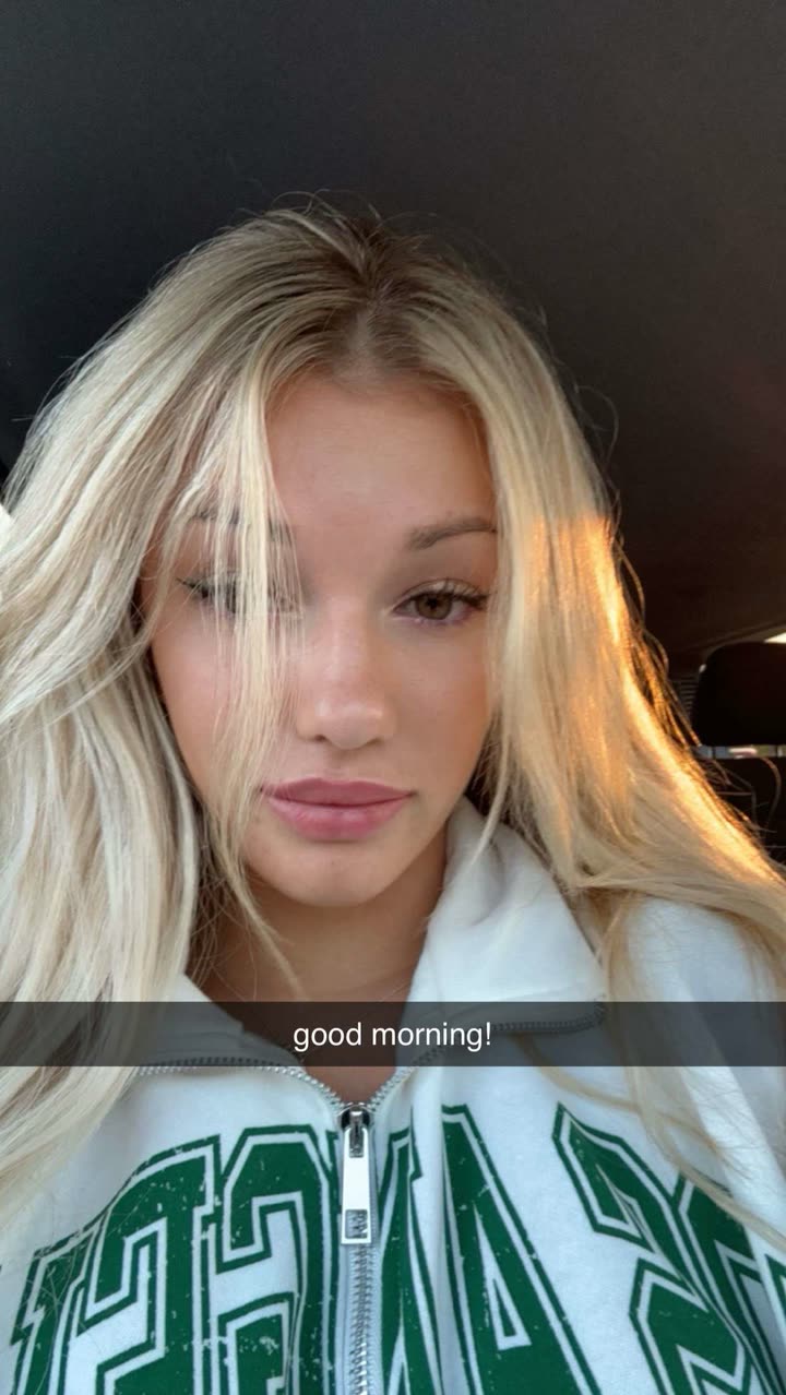 breckiehill snapchat image archive image