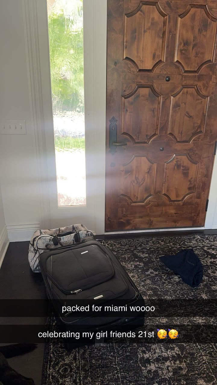 breckiehill snapchat image archive image