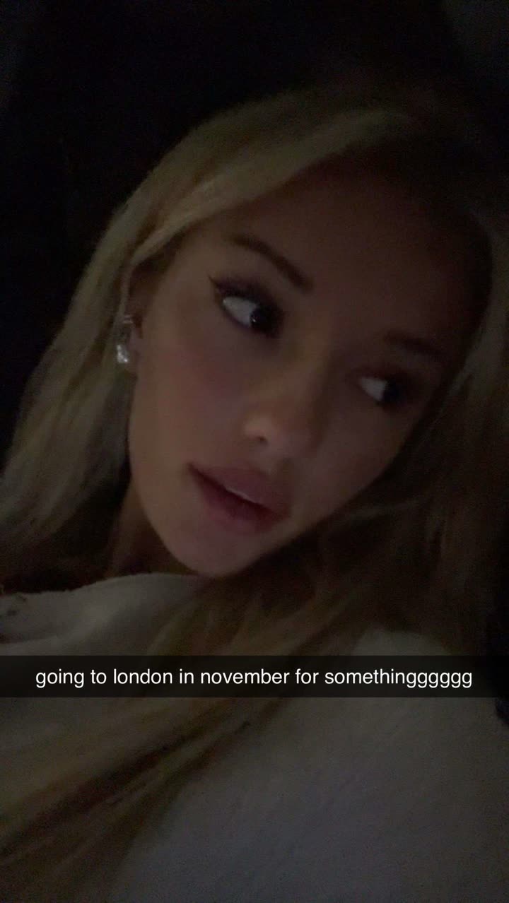 breckiehill snapchat image archive image