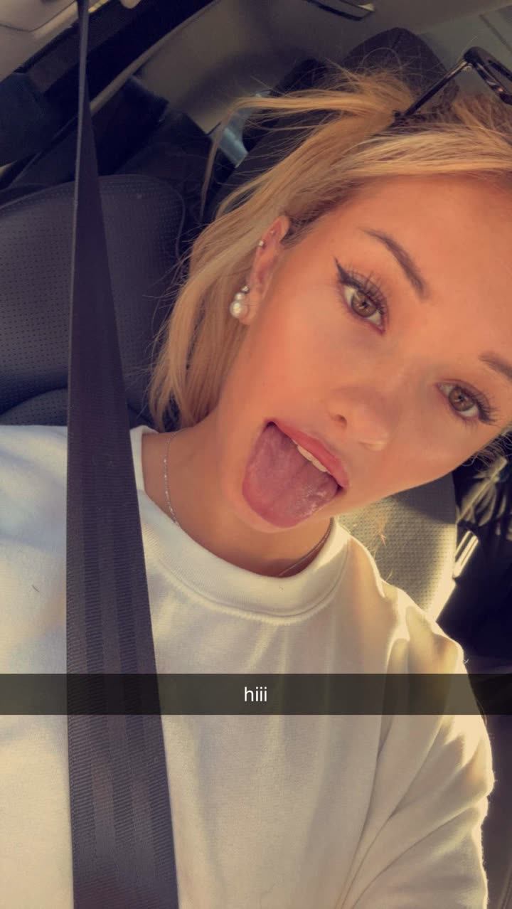 breckiehill snapchat image archive image