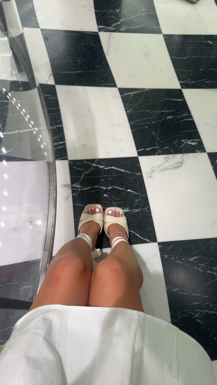 breckiehill snapchat image archive image