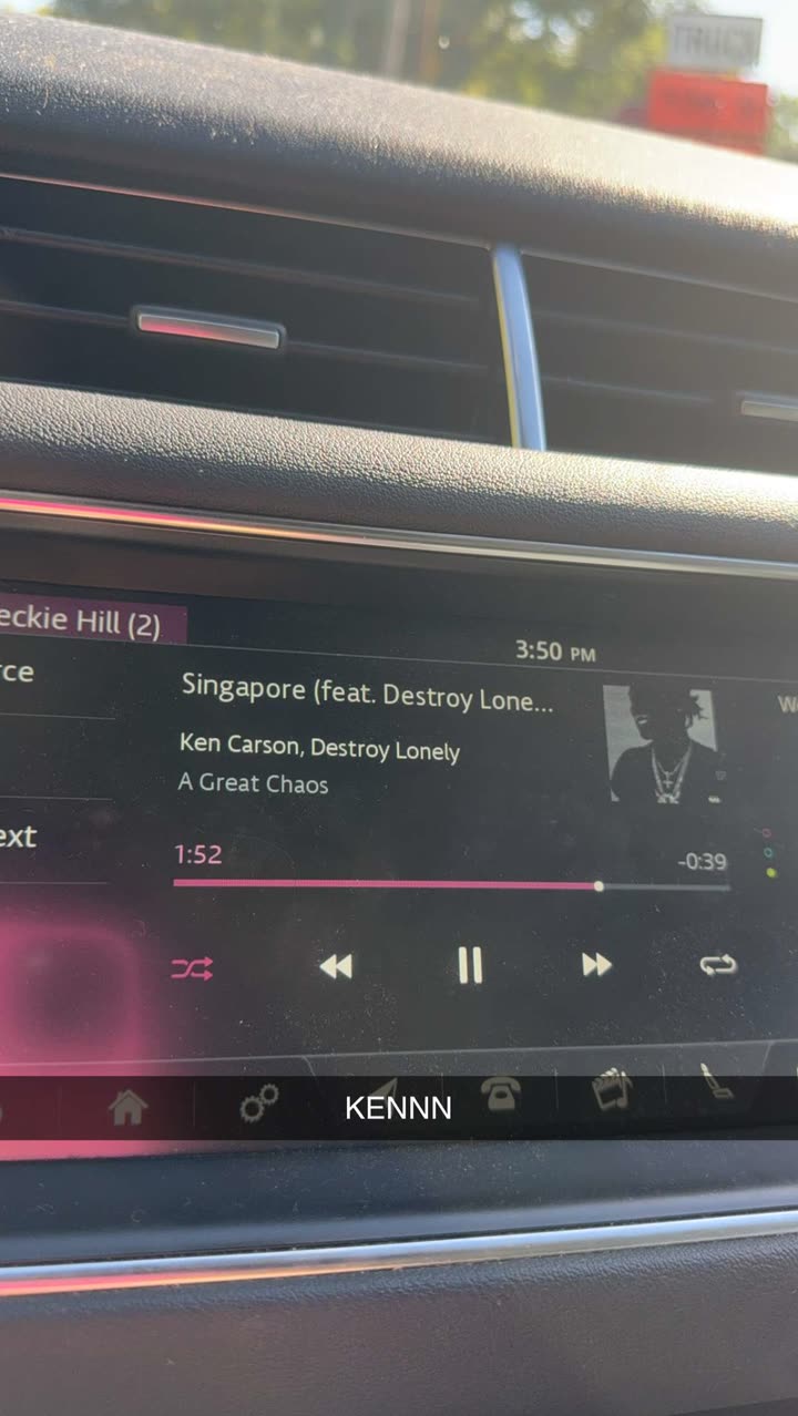 breckiehill snapchat image archive image