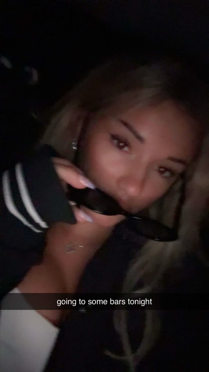 breckiehill snapchat image archive image