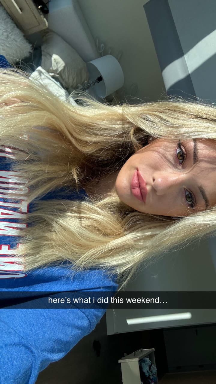 breckiehill snapchat image archive image