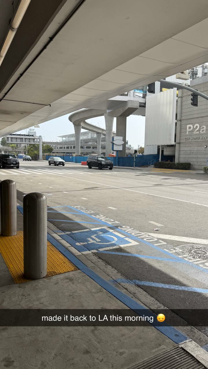 breckiehill snapchat image archive image