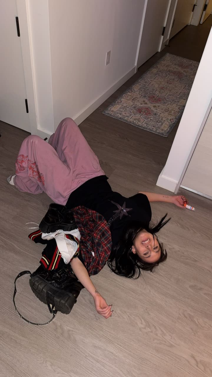 breckiehill snapchat image archive image