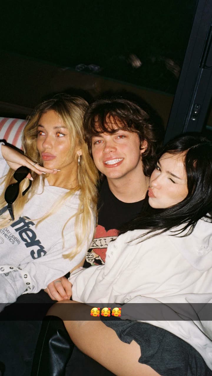 breckiehill snapchat image archive image