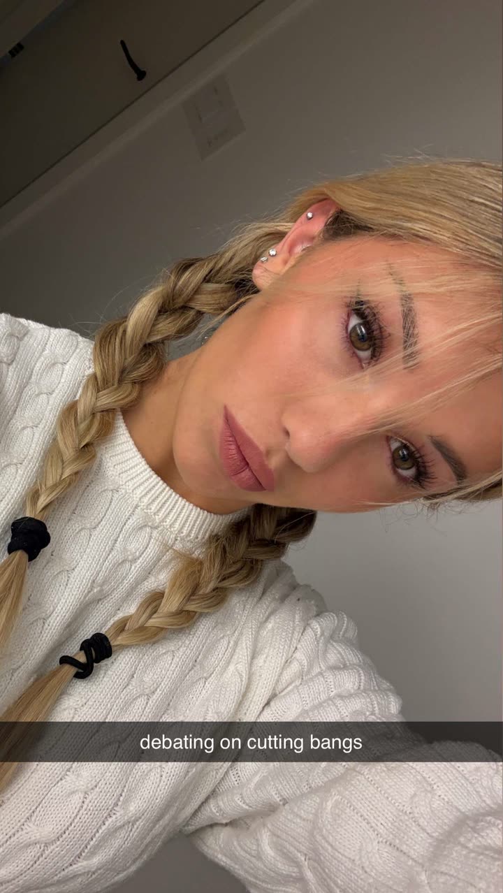 breckiehill snapchat image archive image