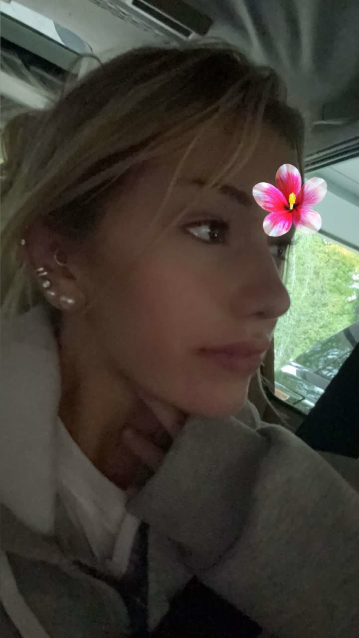 breckiehill snapchat image archive image