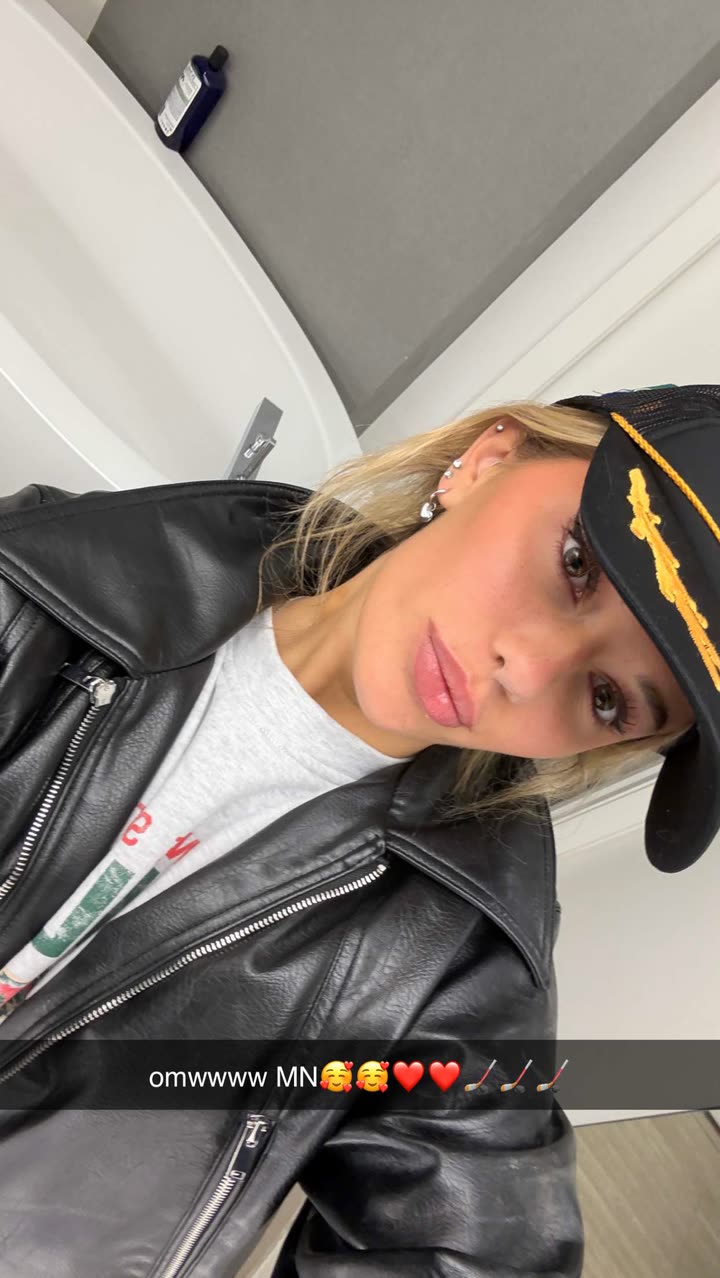 breckiehill snapchat image archive image