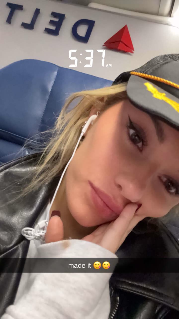 breckiehill snapchat image archive image