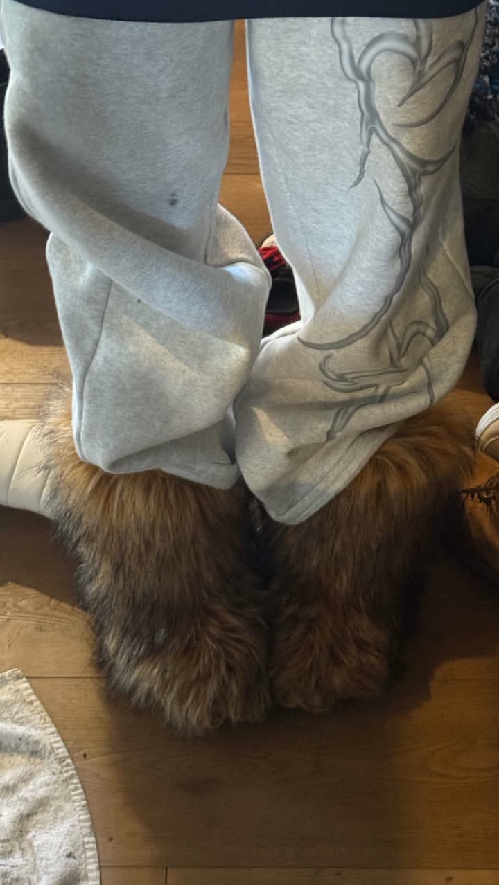 breckiehill snapchat image archive image