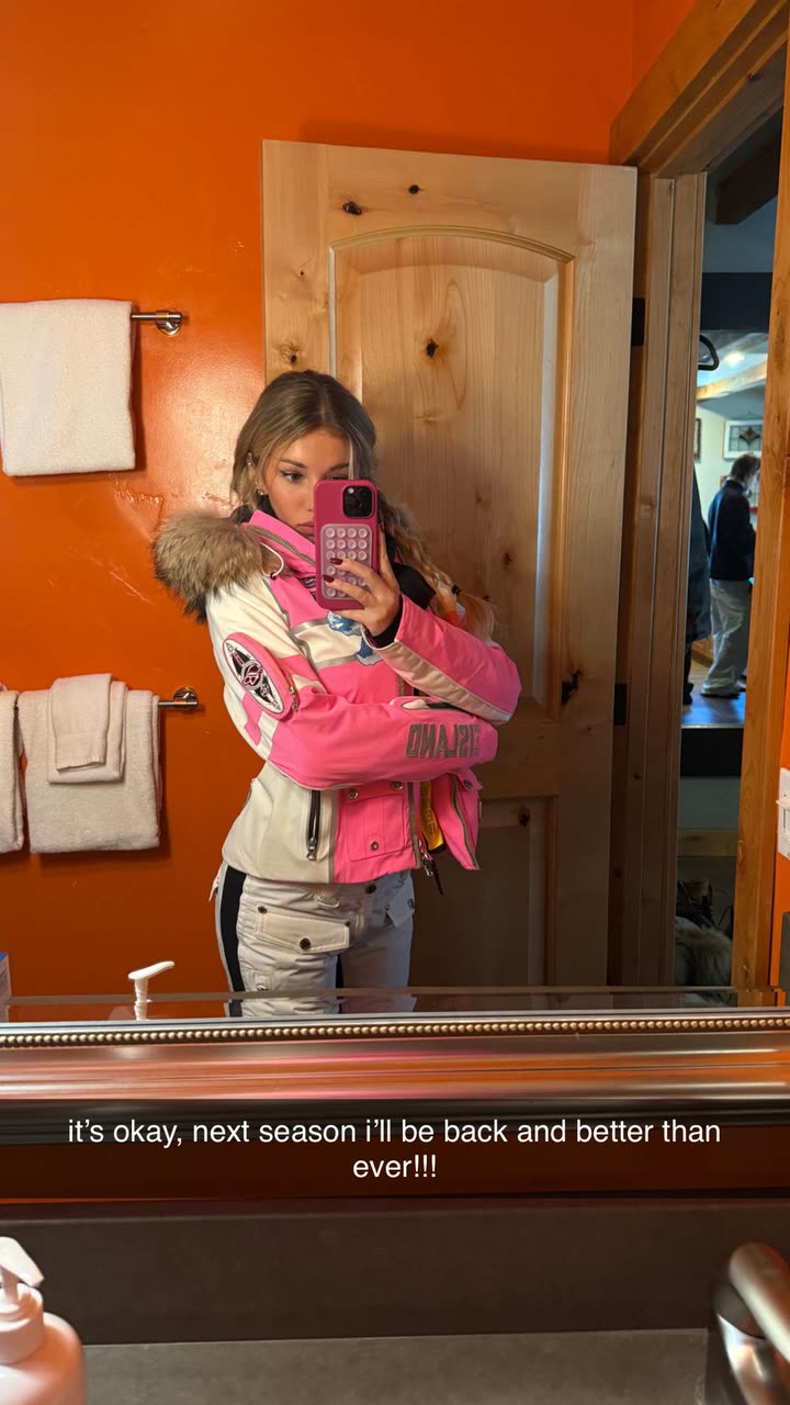 breckiehill snapchat image archive image