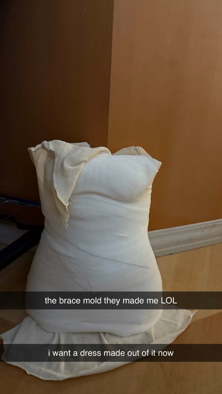 breckiehill snapchat image archive image