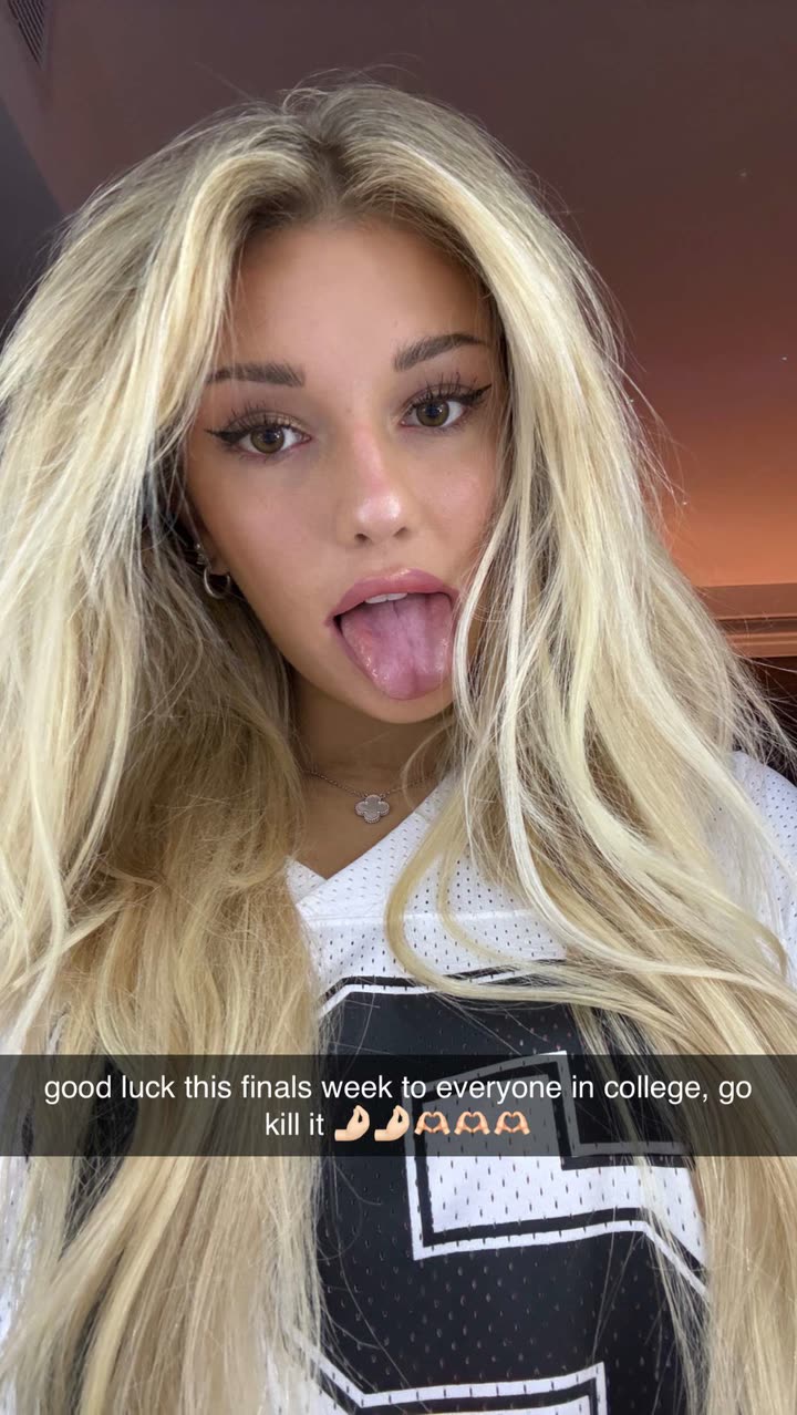 breckiehill snapchat image archive image